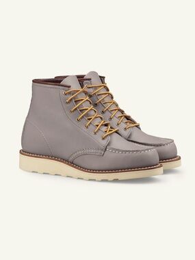 Red Wing Heritage Women Moc Toe in Granite Boundary, Size 6.5